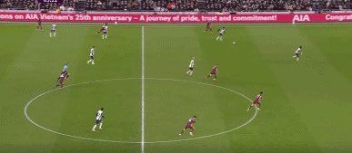 1740611061477044618.gif 热城66.gif